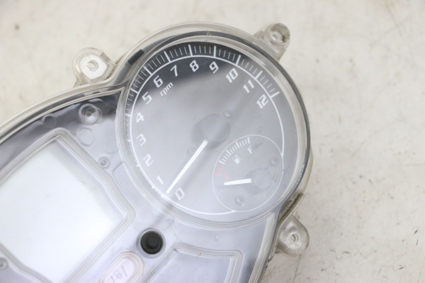 photo de COMPTEUR  PIAGGIO MP3 LT 300 (2010 - 2016) - Vue d’ensemble