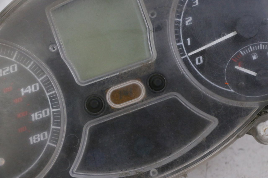 photo de COMPTEUR PIAGGIO MP3 LT 400 (2007 - 2012) - Angle alternatif