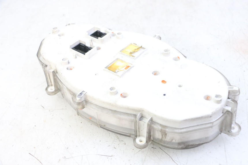 photo de COMPTEUR PIAGGIO MP3 LT 400 (2007 - 2012) - Points de fixation