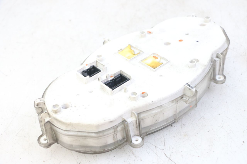 photo de COMPTEUR PIAGGIO MP3 LT 400 (2007 - 2012) - État de surface