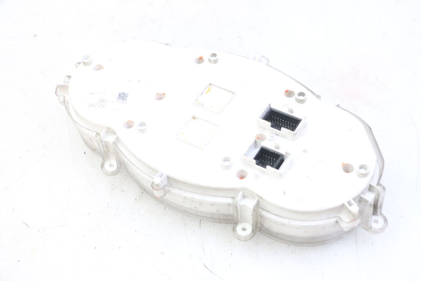 photo de COMPTEUR  PIAGGIO MP3 LT 300 (2010 - 2016) - Points de fixation