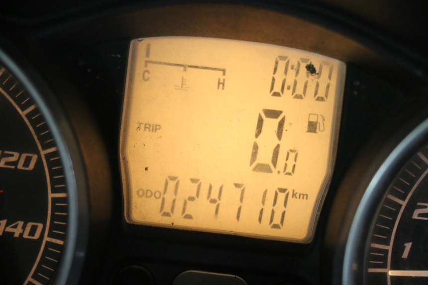 photo de COMPTEUR  PIAGGIO MP3 LT 300 (2010 - 2016) - Zoom état d’usage