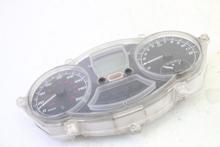 photo de COMPTEUR  PIAGGIO MP3 LT 300 (2010 - 2016) - État de surface