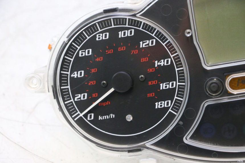 photo de COMPTEUR PIAGGIO MP3 LT 400 (2007 - 2012) - Photo complémentaire