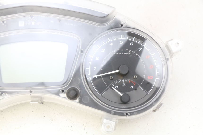 photo de COMPTEUR  PIAGGIO MP3 500 (2014 - 2017) - Inspection visuelle