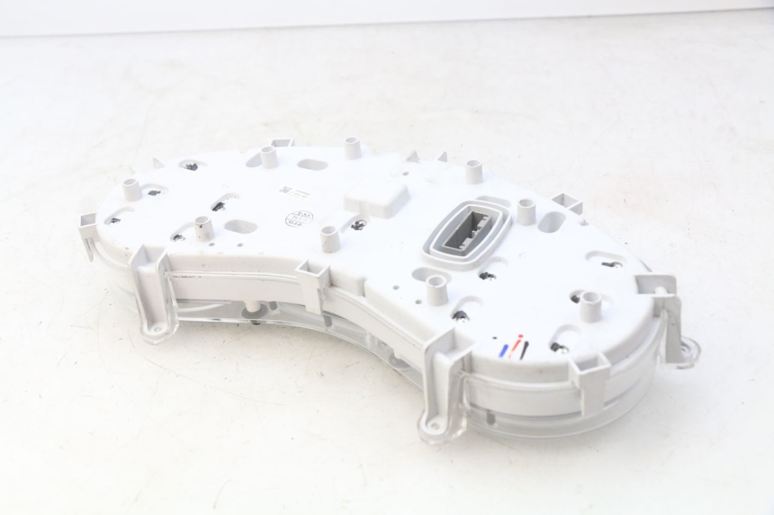 photo de COMPTEUR  PIAGGIO MP3 500 (2014 - 2017) - Zoom état d’usage