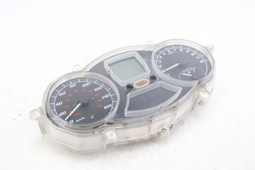 photo de COMPTEUR PIAGGIO MP3 125 (2006 - 2014) - Zoom état d’usage