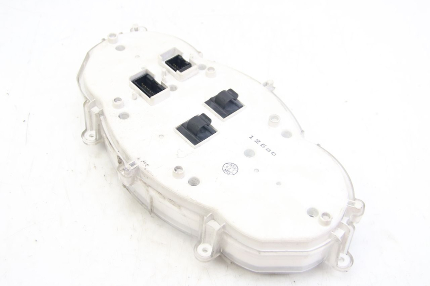 photo de COMPTEUR PIAGGIO MP3 125 (2006 - 2014) - État de surface