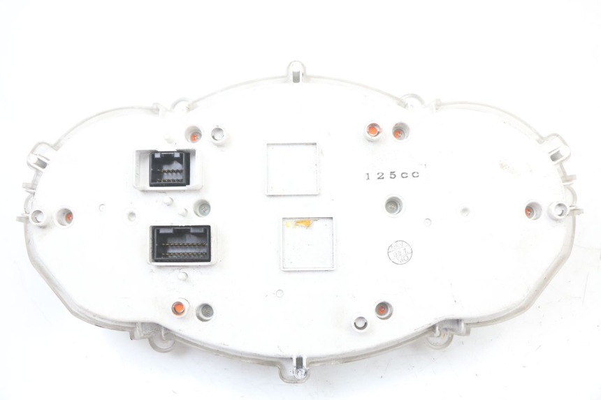 photo de COMPTEUR PIAGGIO MP3 125 (2006 - 2014) - Marquages et références