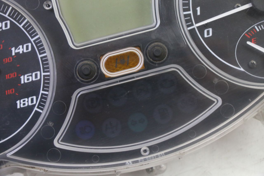 photo de COMPTEUR  PIAGGIO MP3 500 (2011 - 2015) - Vue d’ensemble