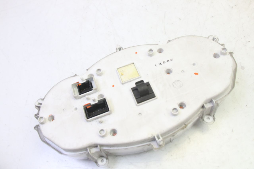 photo de COMPTEUR PIAGGIO MP3 125 (2006 - 2014) - Marquages et références