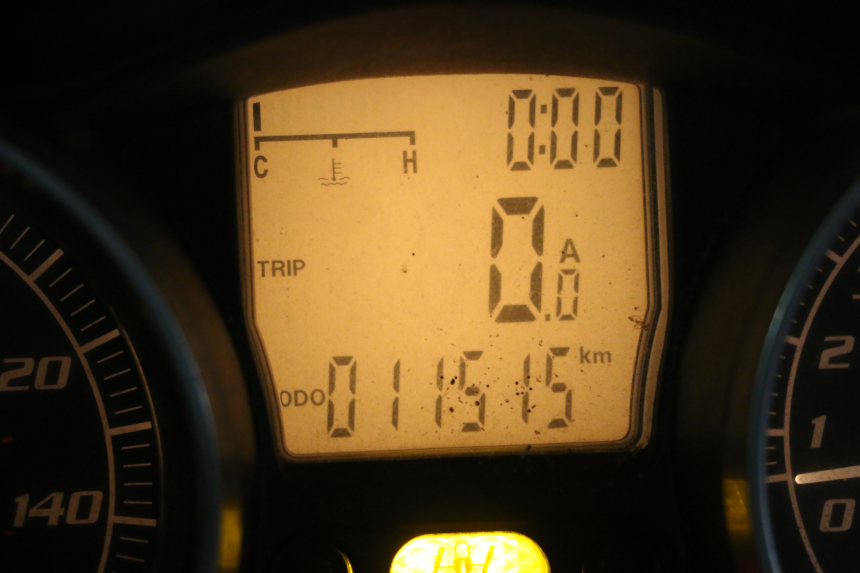 photo de COMPTEUR  PIAGGIO MP3 RL 250 (2006 - 2010) - Zoom état d’usage