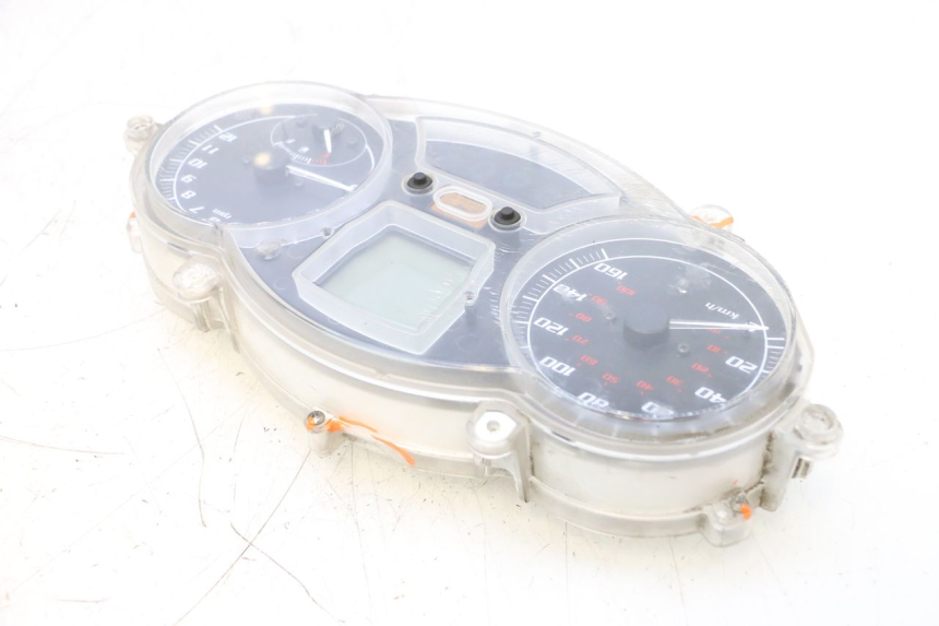 photo de COMPTEUR  PIAGGIO MP3 RL 250 (2006 - 2010) - Détails caractéristiques