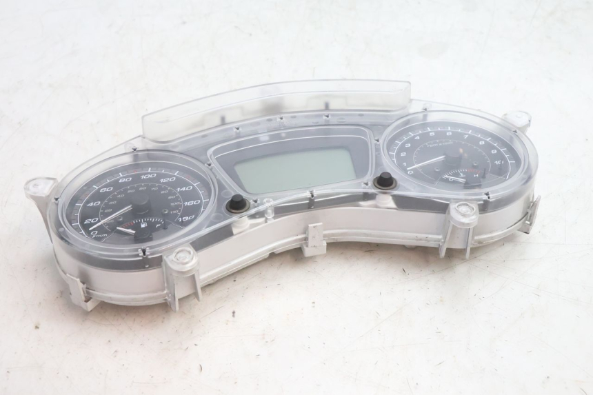 photo de COMPTEUR  PIAGGIO MP3 500 (2016 - 2018) - Points de fixation