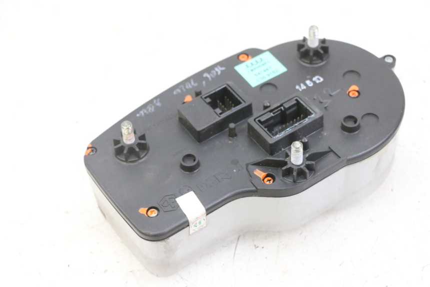 photo de COMPTEUR  GILERA NEXUS 125 (2009 - 2013) - Points de fixation