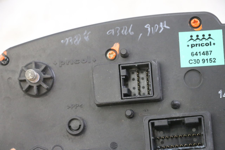 photo de COMPTEUR  GILERA NEXUS 125 (2009 - 2013) - État de surface