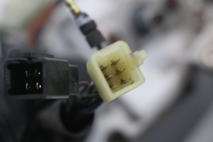 photo de COMPTEUR HONDA NTV DEAUVILLE 650 (1998 - 2001) - Vue rapprochée