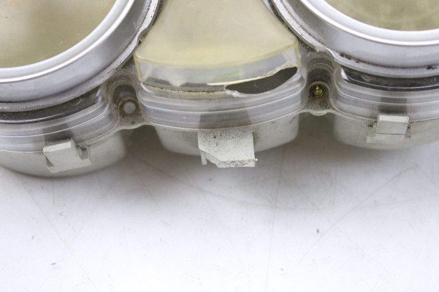 photo de COMPTEUR KEEWAY OUTLOOK 125 (2007 - 2013) - Gros plan technique