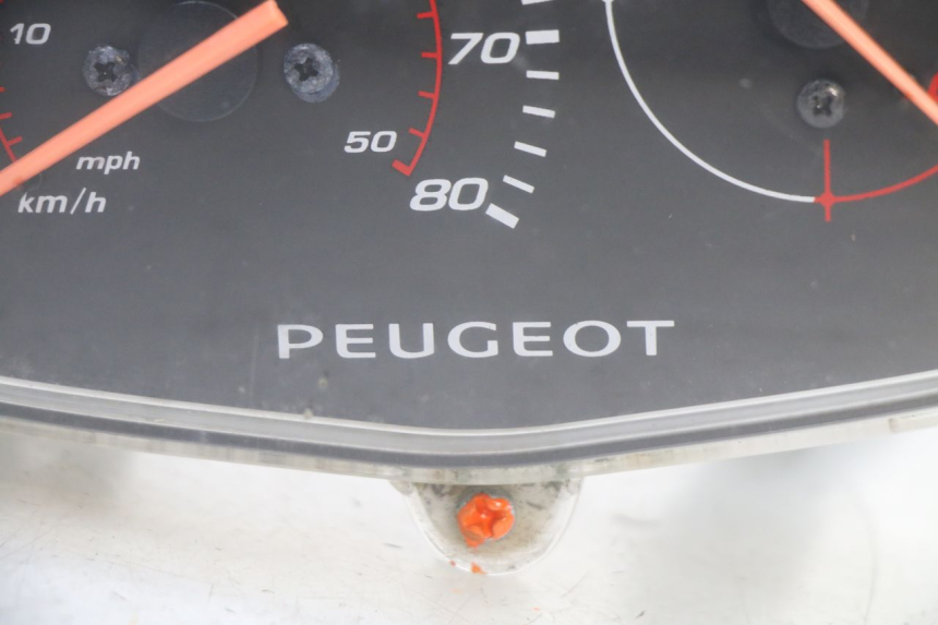 photo de COMPTEUR PEUGEOT KISBEE 4T 50 (2018 - 2022) - Autre angle de vue
