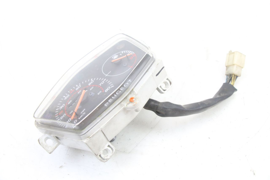 photo de COMPTEUR PEUGEOT KISBEE 4T 50 (2018 - 2022) - Gros plan technique