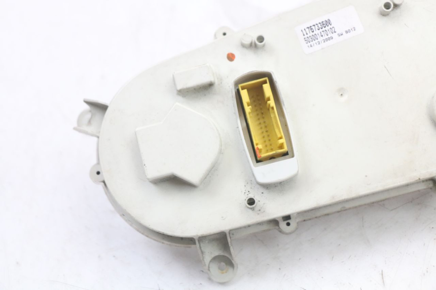 photo de COMPTEUR PEUGEOT SATELIS 125 (2010 - 2012) - État de surface