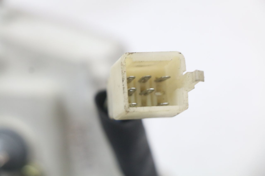 photo de COMPTEUR  PEUGEOT STREETZONE 4T 50 (2018 - 2023) - État de surface