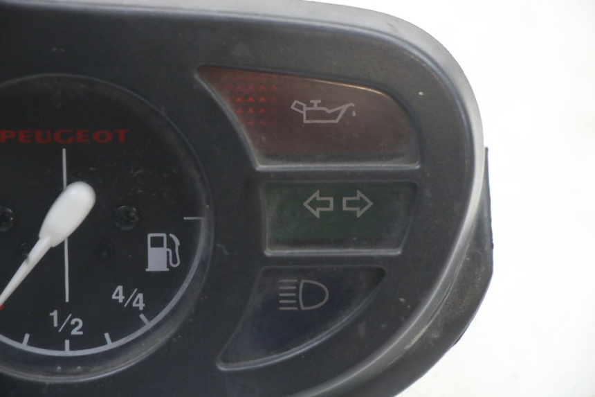 photo de COMPTEUR  PEUGEOT TREKKER TKR 50 (2005 - 2014) - Zoom état d’usage