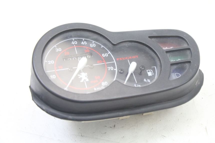 photo de COMPTEUR  PEUGEOT TREKKER TKR 50 (2005 - 2014) - Autre angle de vue