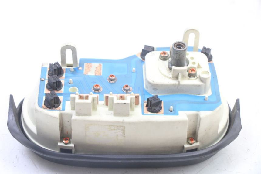 photo de COMPTEUR  PEUGEOT TREKKER TKR 50 (2005 - 2014) - Points de fixation