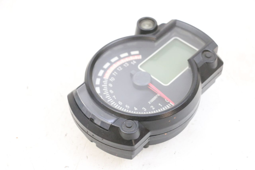 photo de COMPTEUR  MAG POWER R-STREET 50 (2016 - 2025) - Points de fixation