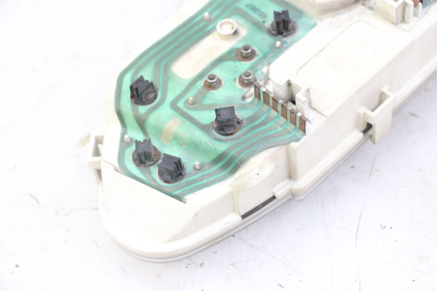 photo de COMPTEUR  APRILIA RALLY AC 50 (1995 - 2004) - Points de fixation