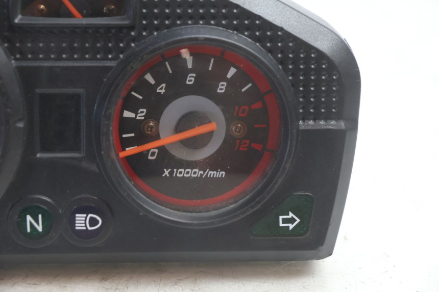 photo de COMPTEUR  YAMASAKI ROADSTER 50 (2013 - 2018) - Autre angle de vue