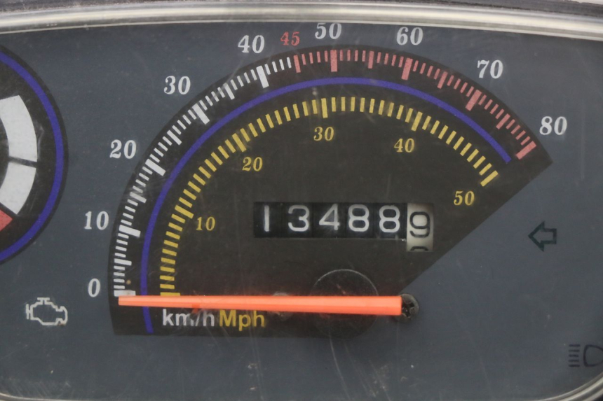 photo de COMPTEUR TNT MOTOR ROMA 10' 4T 50 (2019 - 2022) - Zoom état d’usage