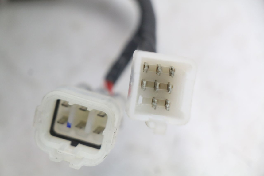 photo de COMPTEUR  ROYAL ENFIELD CONTINENTAL GT 650 (2019 - 2024) - Détails caractéristiques