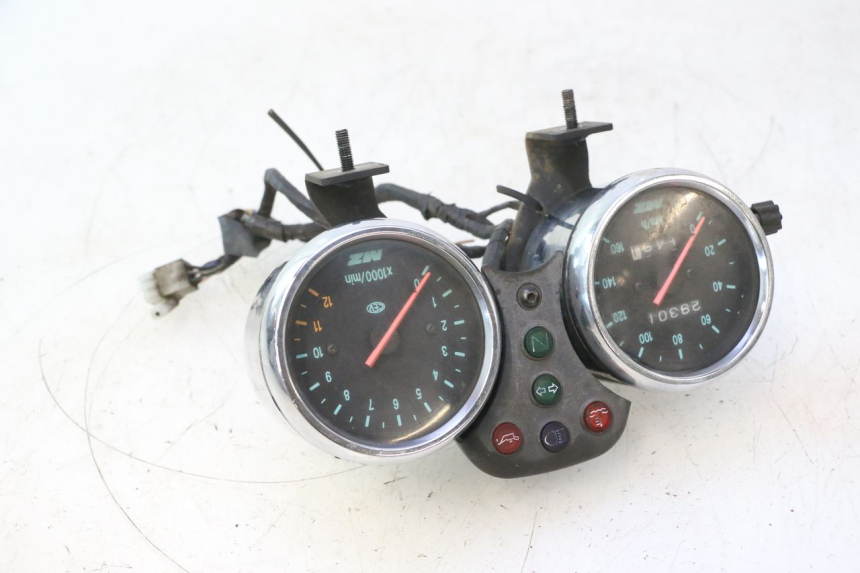 photo de COMPTEUR  MZ RT 125 (2000 - 2008) - Zoom composants