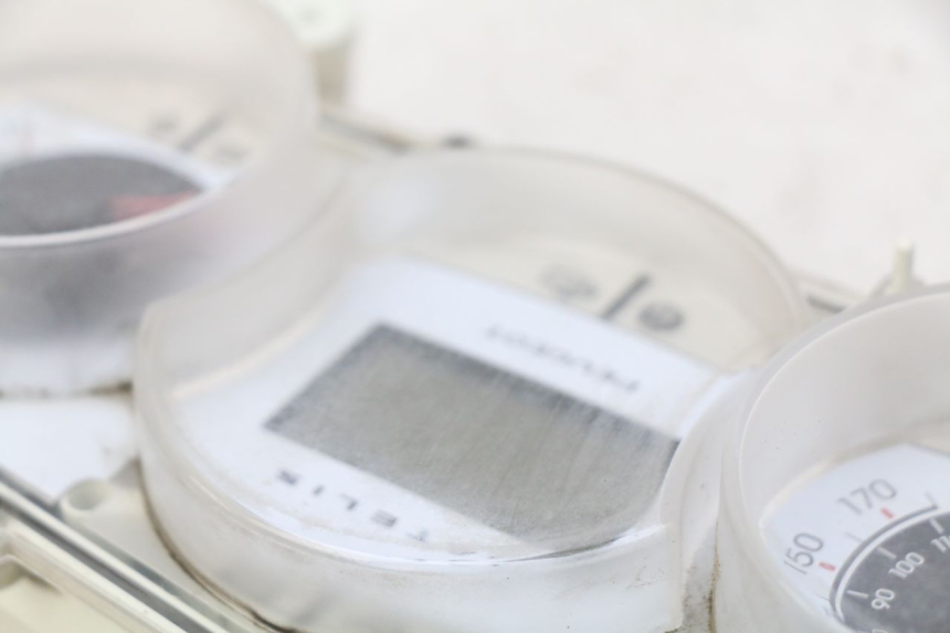 photo de COMPTEUR PEUGEOT SATELIS COMPRESSOR K15 125 (2006 - 2009) - Zoom état d’usage