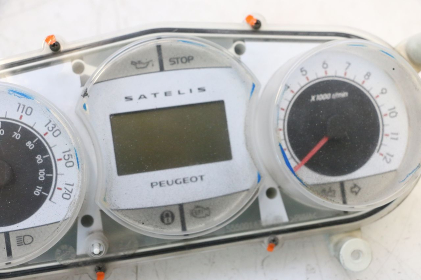 photo de COMPTEUR PEUGEOT SATELIS COMPRESSOR K15 125 (2006 - 2009) - Zoom qualité