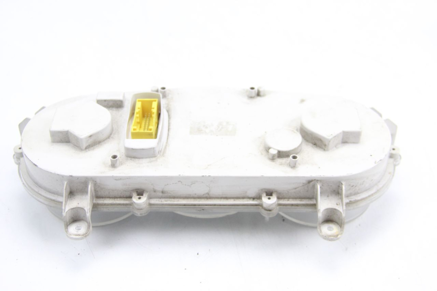 photo de COMPTEUR PEUGEOT SATELIS 125 (2006 - 2009) - Gros plan technique