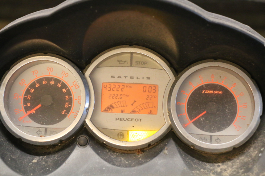 photo de COMPTEUR PEUGEOT SATELIS 125 (2006 - 2009) - Photo complémentaire