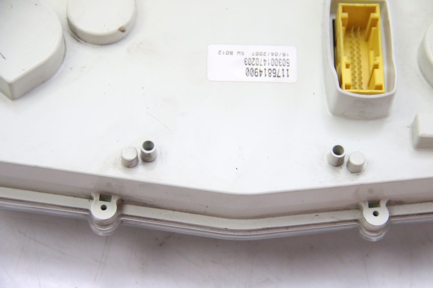 photo de COMPTEUR PEUGEOT SATELIS 125 (2006 - 2009) - Points de fixation