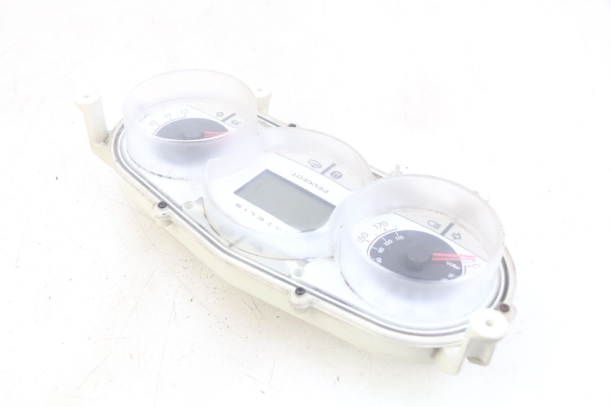 photo de COMPTEUR PEUGEOT SATELIS 125 (2010 - 2012) - Zoom état d’usage