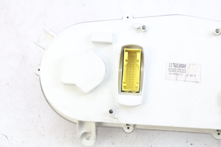 photo de COMPTEUR PEUGEOT SATELIS 125 (2010 - 2012) - Points de fixation