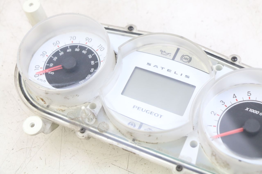 photo de COMPTEUR PEUGEOT SATELIS 125 (2006 - 2009) - Zoom état d’usage
