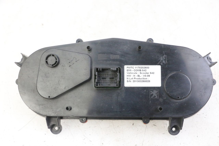 photo de COMPTEUR  PEUGEOT SATELIS 125 (2013 - 2018) - Points de fixation