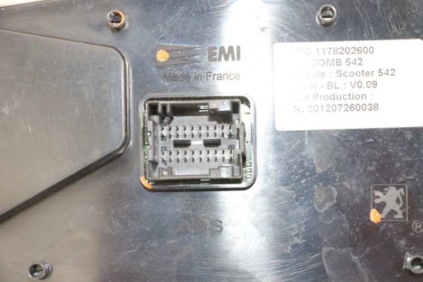 photo de COMPTEUR  PEUGEOT SATELIS 125 (2013 - 2018) - Marquages et références