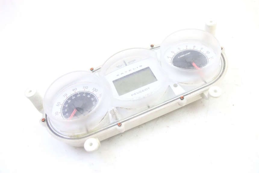 photo de COMPTEUR  PEUGEOT SATELIS 250 (2006 - 2012) - Points de fixation