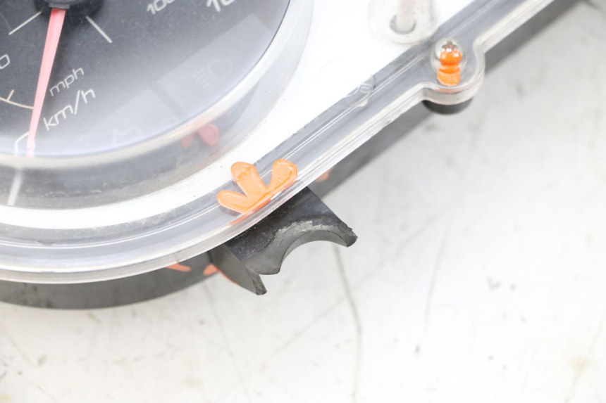 photo de COMPTEUR  PEUGEOT SATELIS 125 (2013 - 2018) - Zoom composants