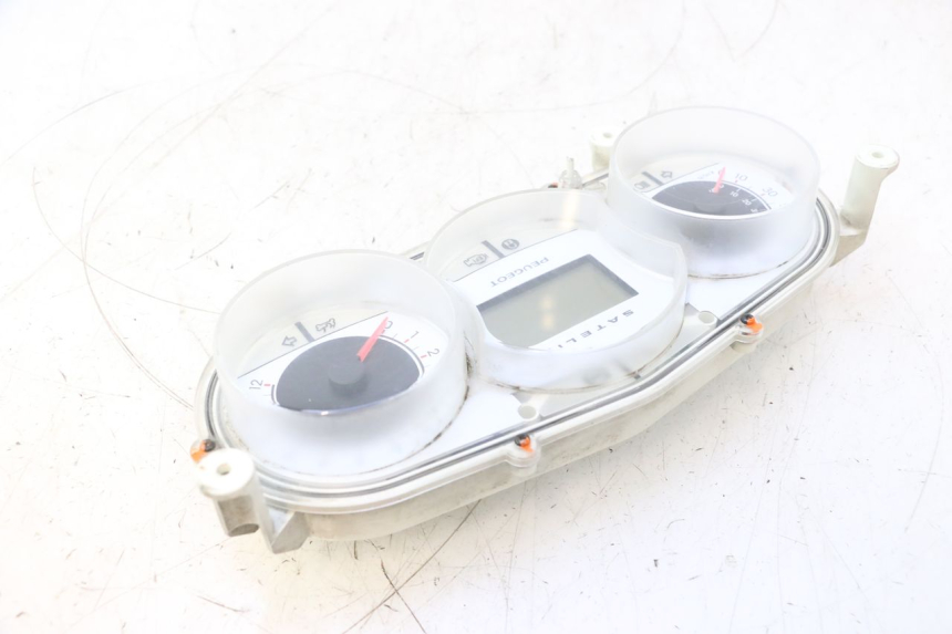 photo de COMPTEUR PEUGEOT SATELIS 125 (2006 - 2009) - Zoom composants