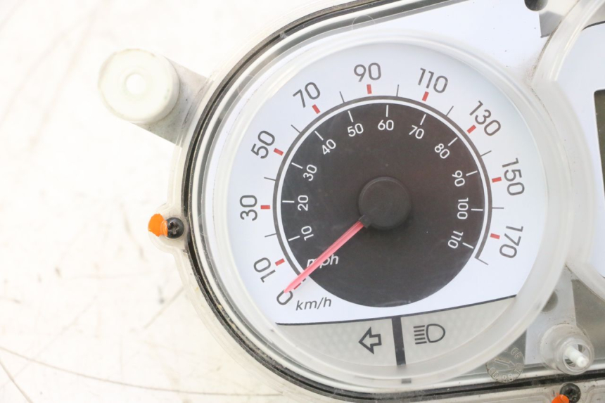 photo de COMPTEUR PEUGEOT SATELIS 125 (2006 - 2009) - Focus structure