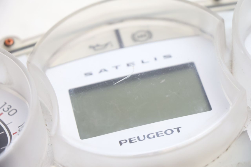 photo de COMPTEUR PEUGEOT SATELIS 125 (2006 - 2009) - État de surface